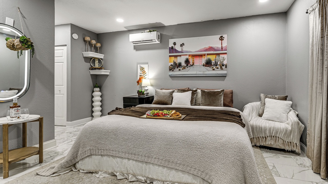 Photo of Bedroom in Orchid Lake Village