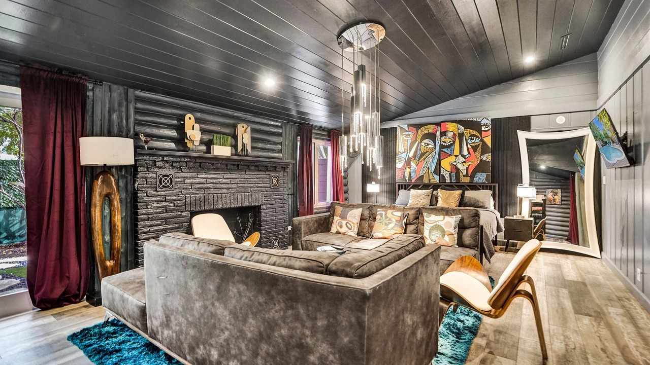 Photo of Livingroom in Wilton Manors