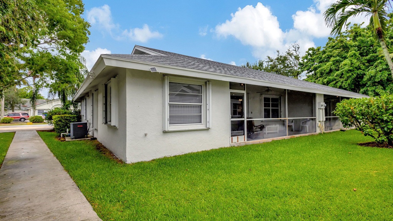 Photo of Outdoor in Greenview Shores