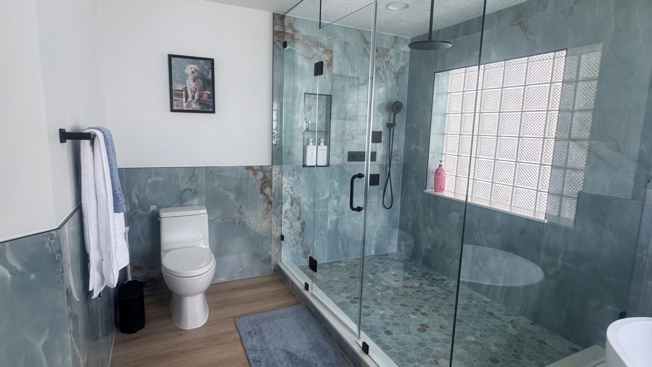 Photo of Bathroom in Candler