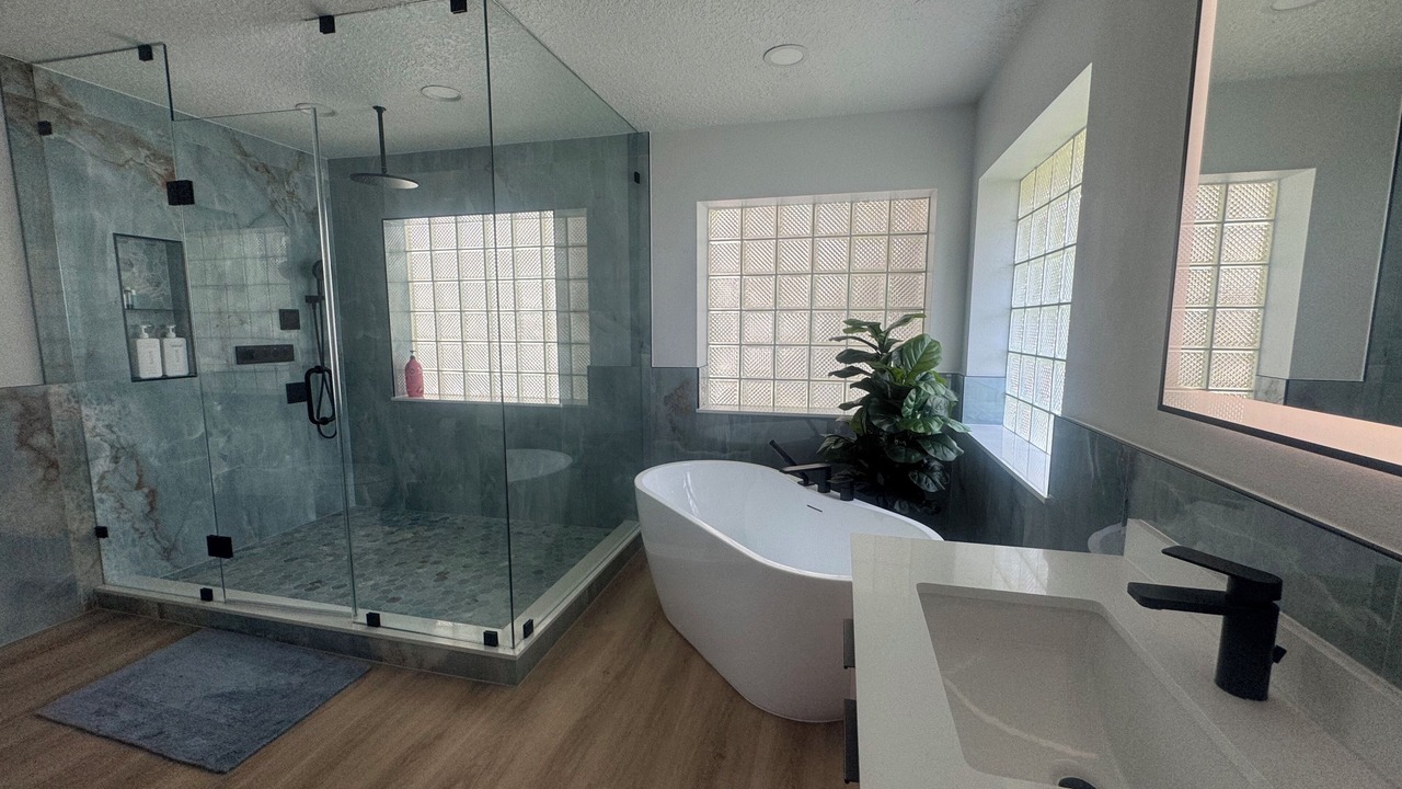 Photo of Bathroom in Candler