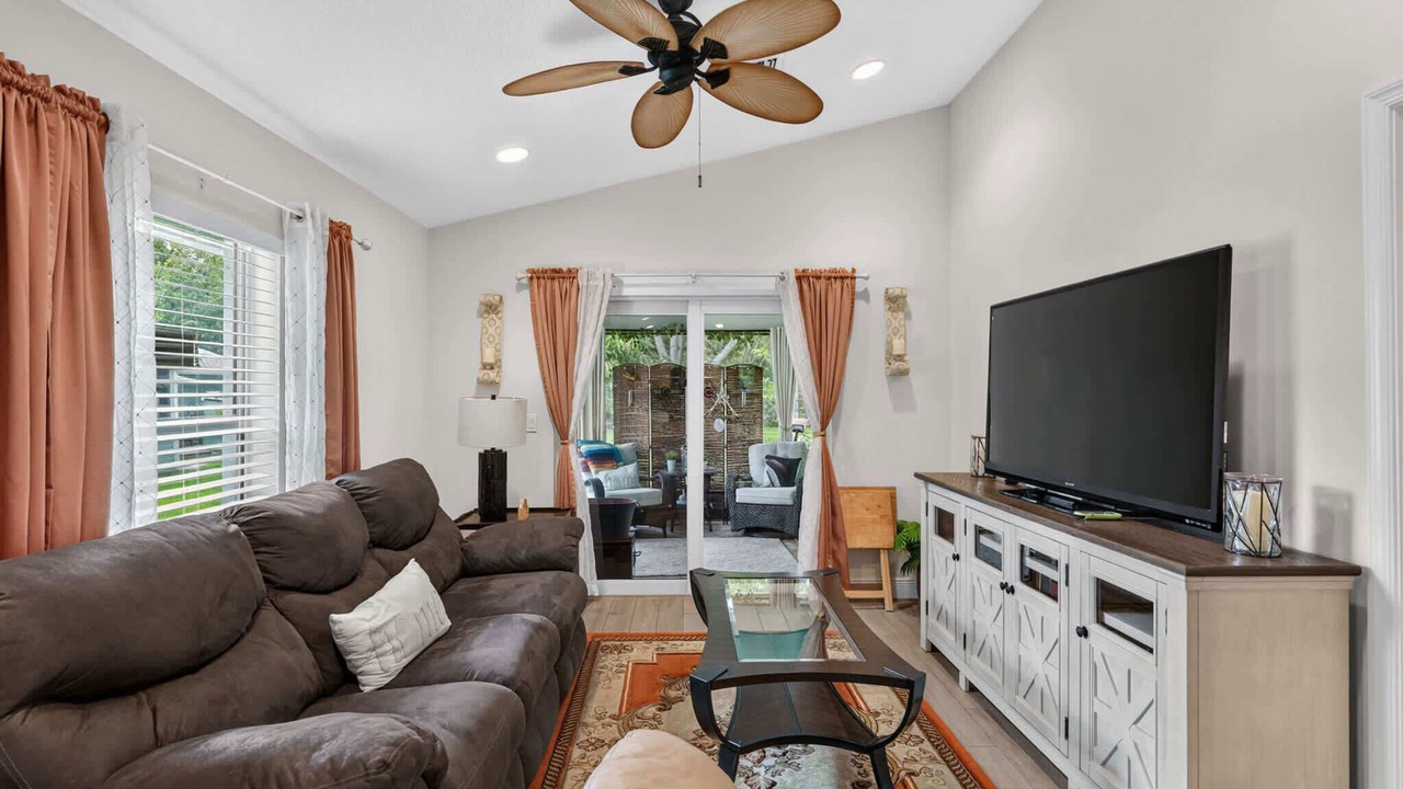 Photo of Bedroom in Jupiter Farms