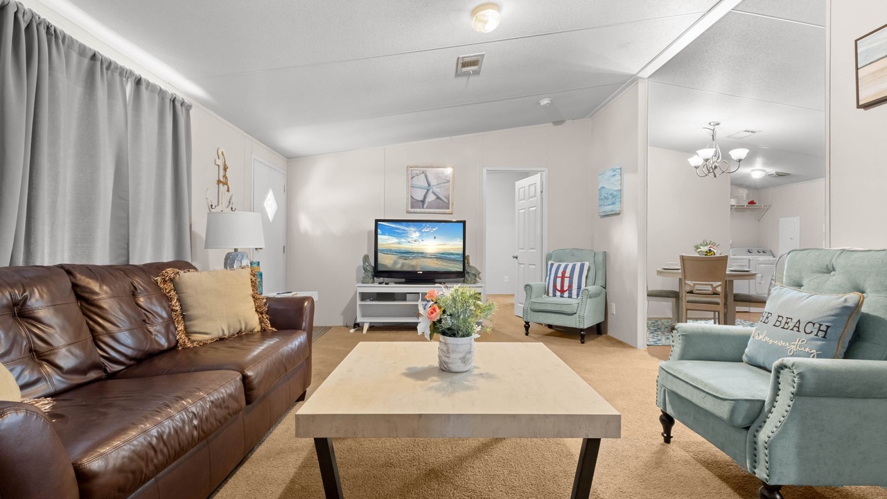 Photo of Livingroom in Perry