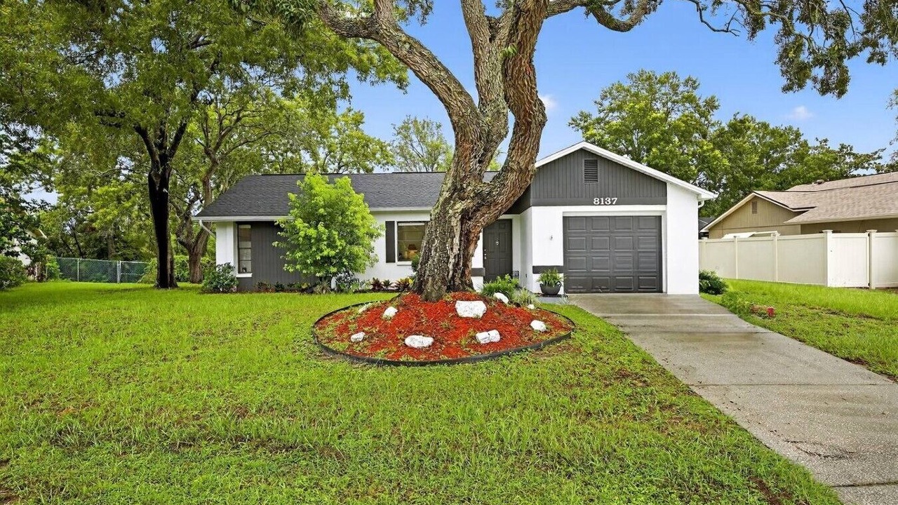 Photo of Outdoor in Forest Oaks