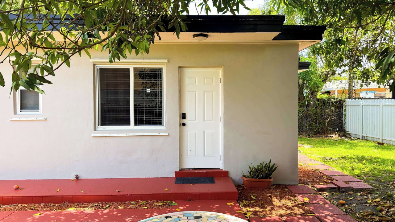 Photo of Outdoor in Coral Way