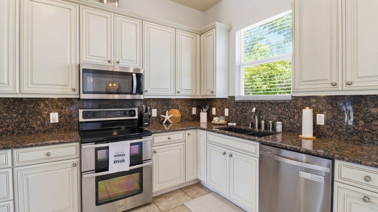 Photo of Kitchen in Dixie Shores