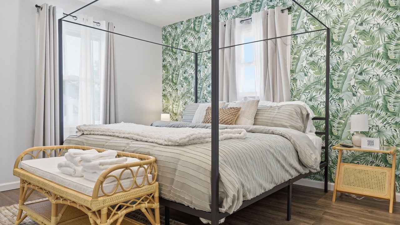 Photo of Bedroom in Town Bank