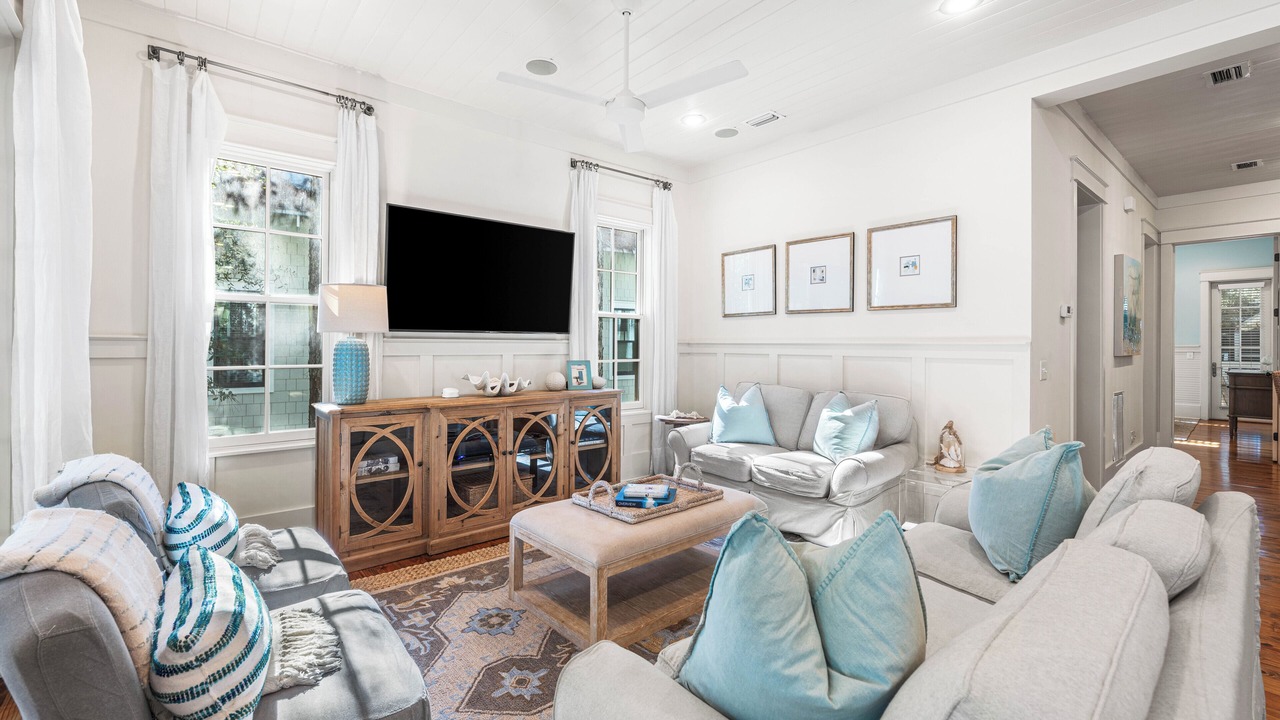 Photo of Livingroom in Forest District