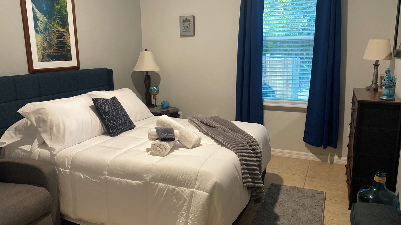 Photo of Bedroom in Brooksville
