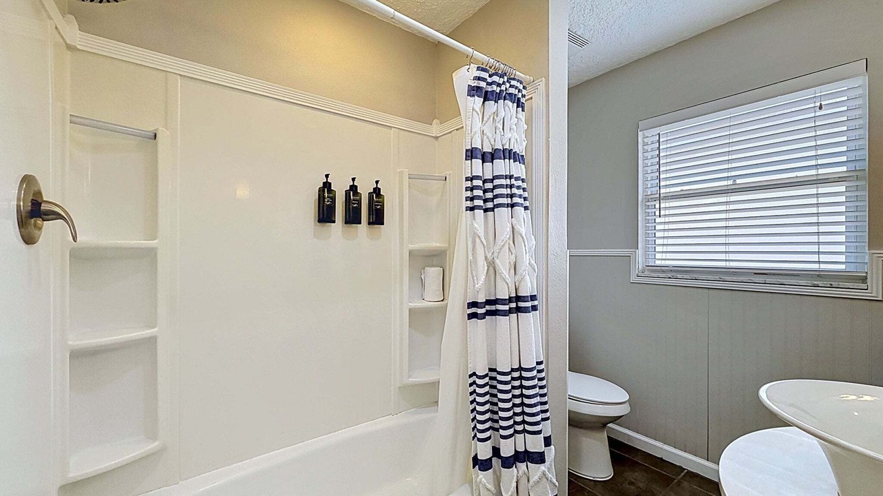 Photo of Bathroom in Seminole