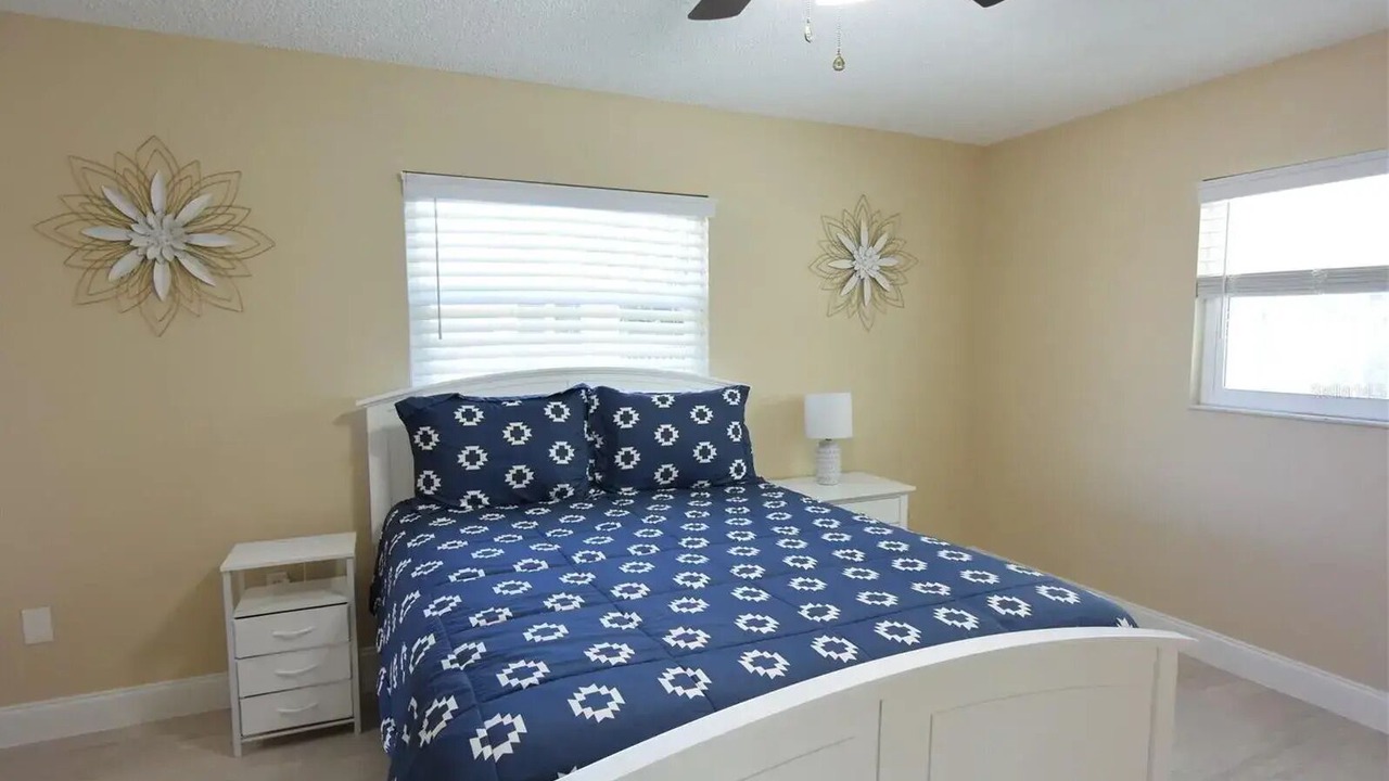 Photo of Bedroom in Venice Gardens