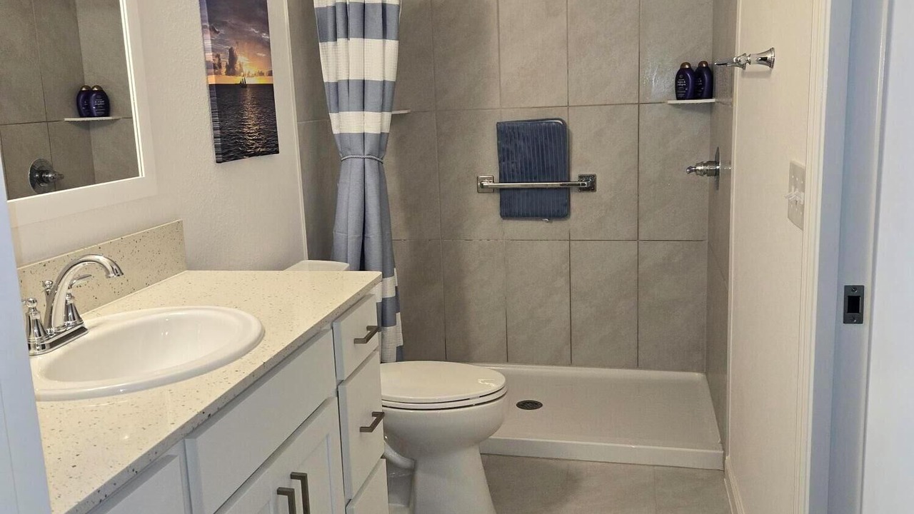 Photo of Bathroom in Candler