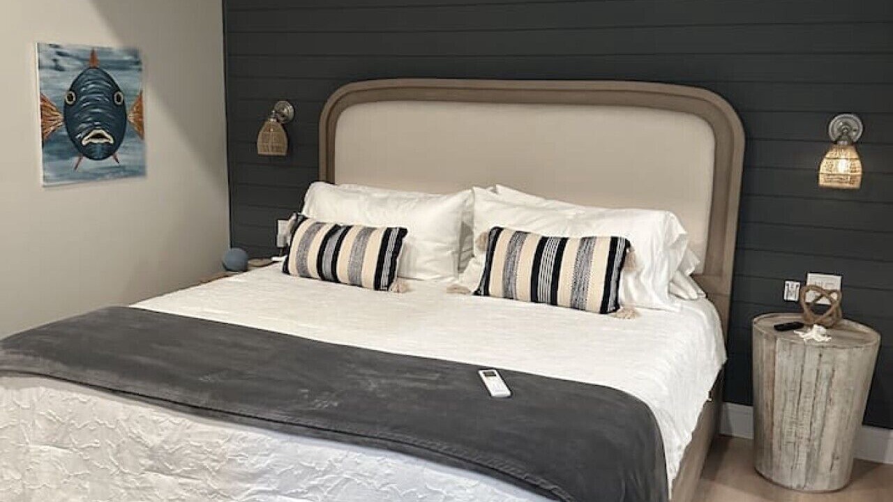 Photo of Bedroom in Bokeelia