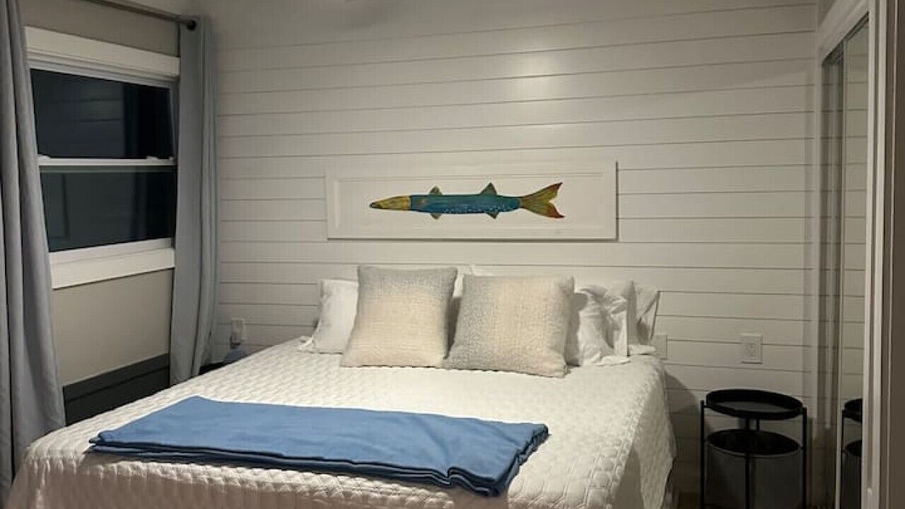 Photo of Bedroom in Bokeelia