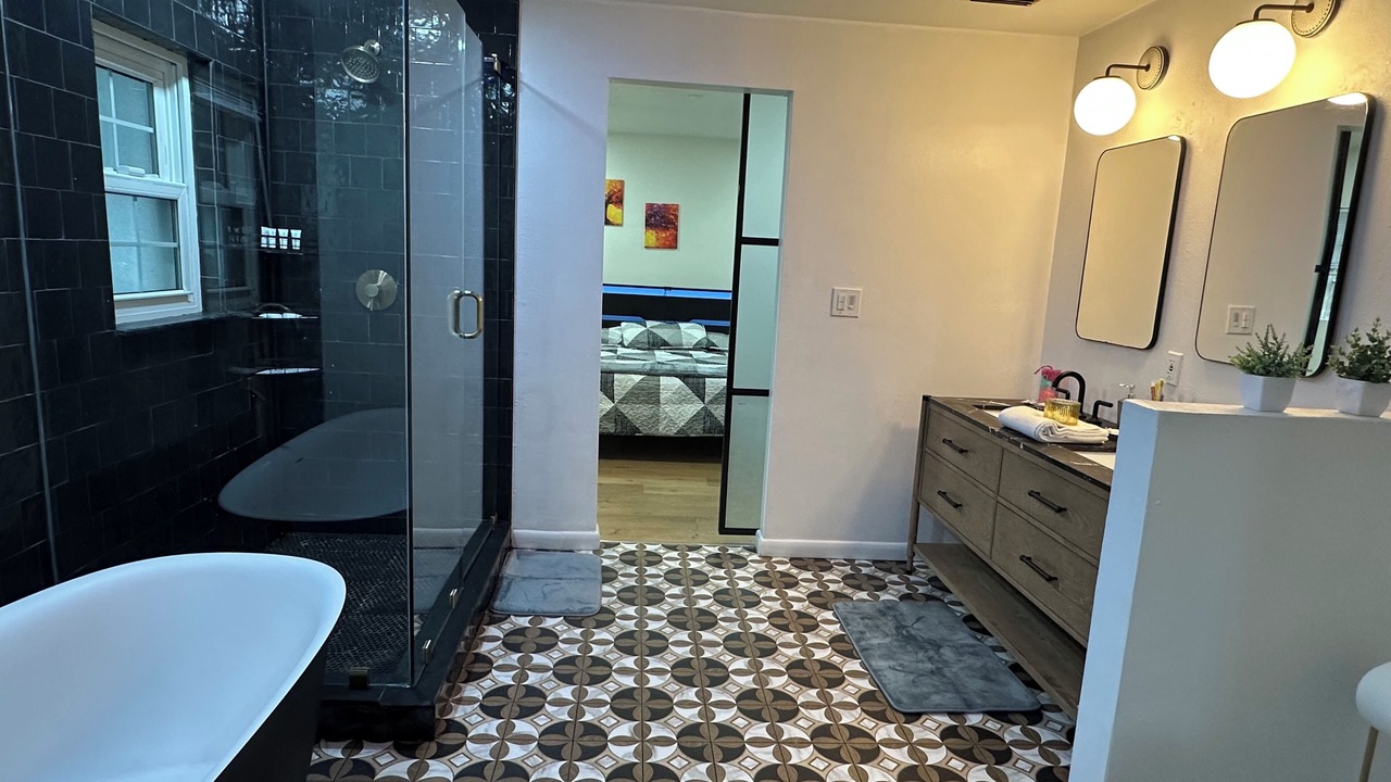 Photo of Bathroom in Lake Magdalene