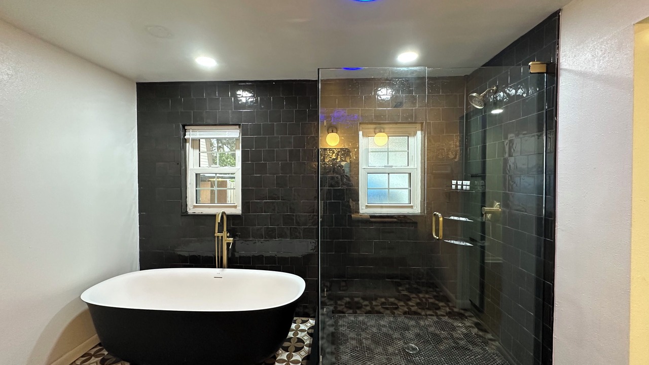 Photo of Bathroom in Lake Magdalene