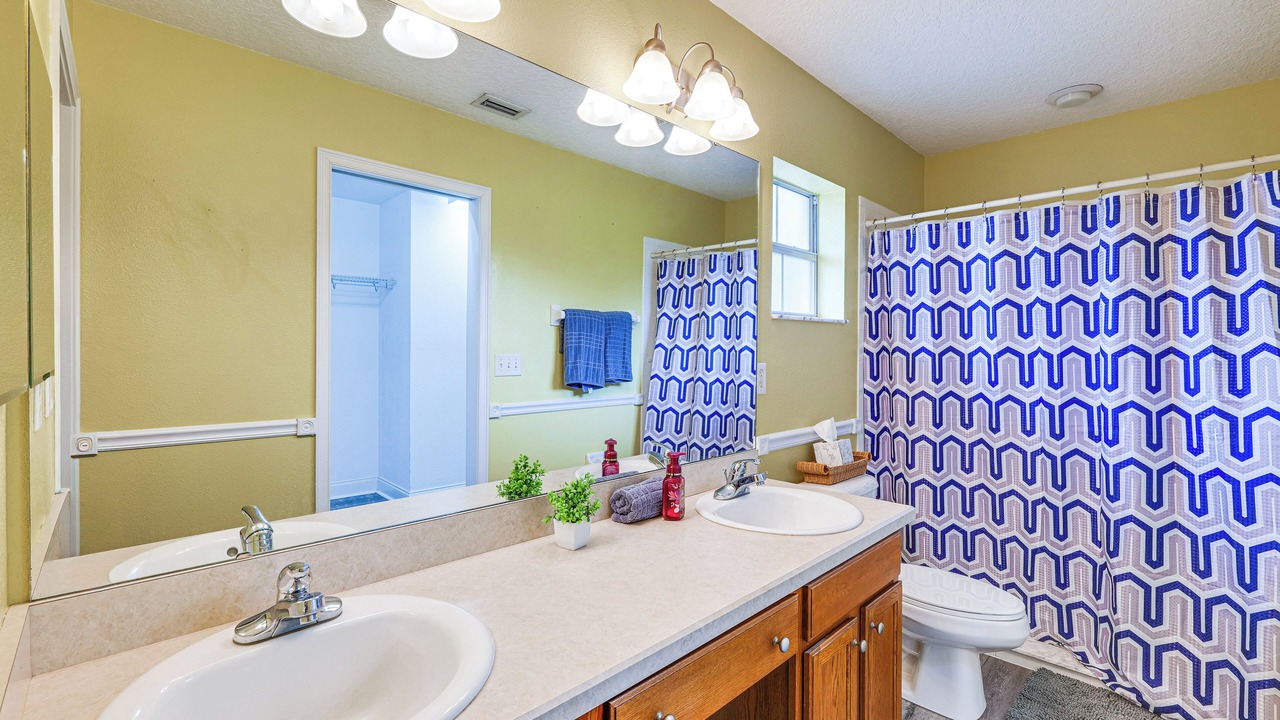 Photo of Bathroom in Tavares