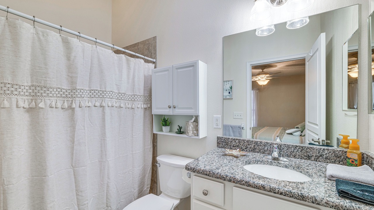 Photo of Bathroom in Tavares