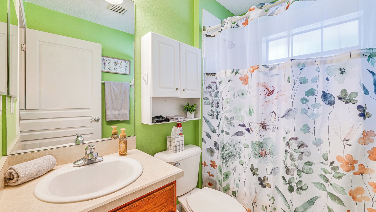 Photo of Bathroom in Tavares