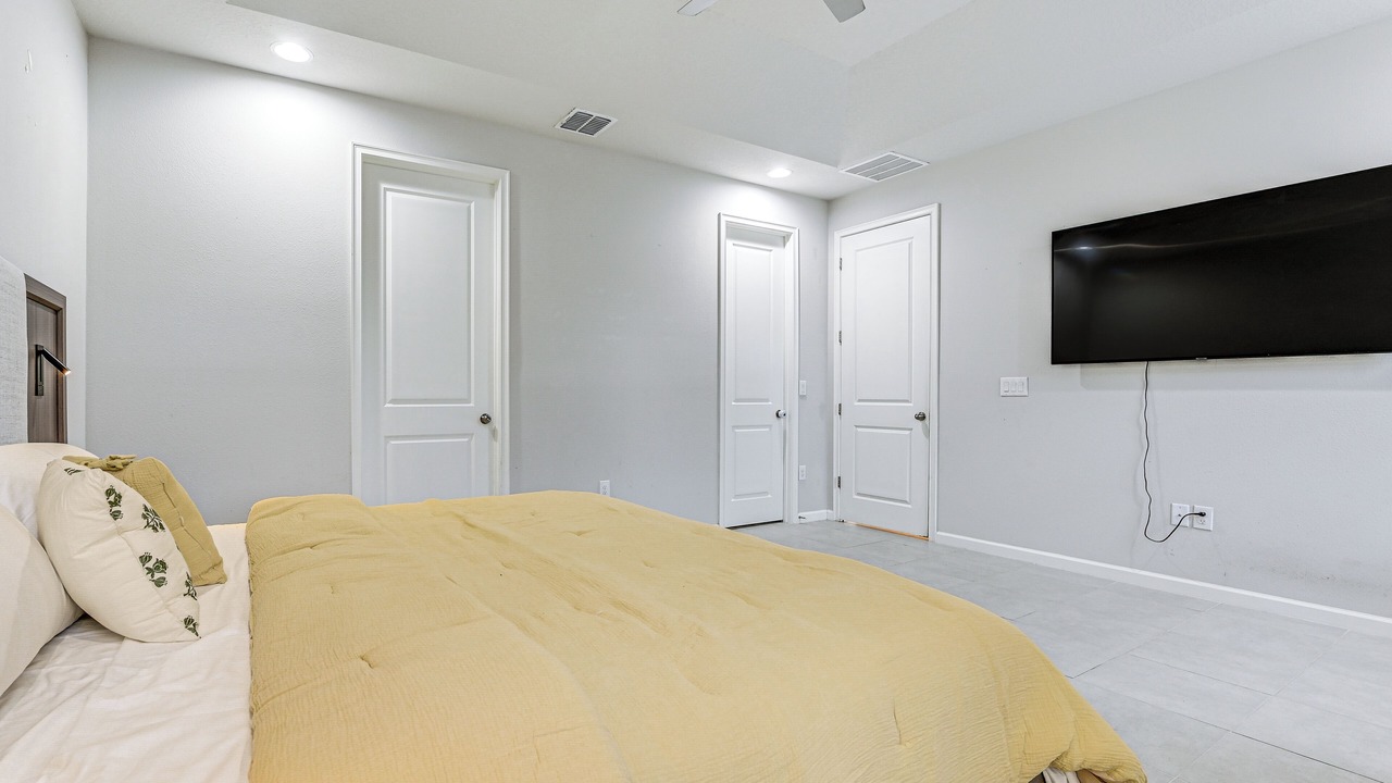 Photo of Bedroom in Valrico
