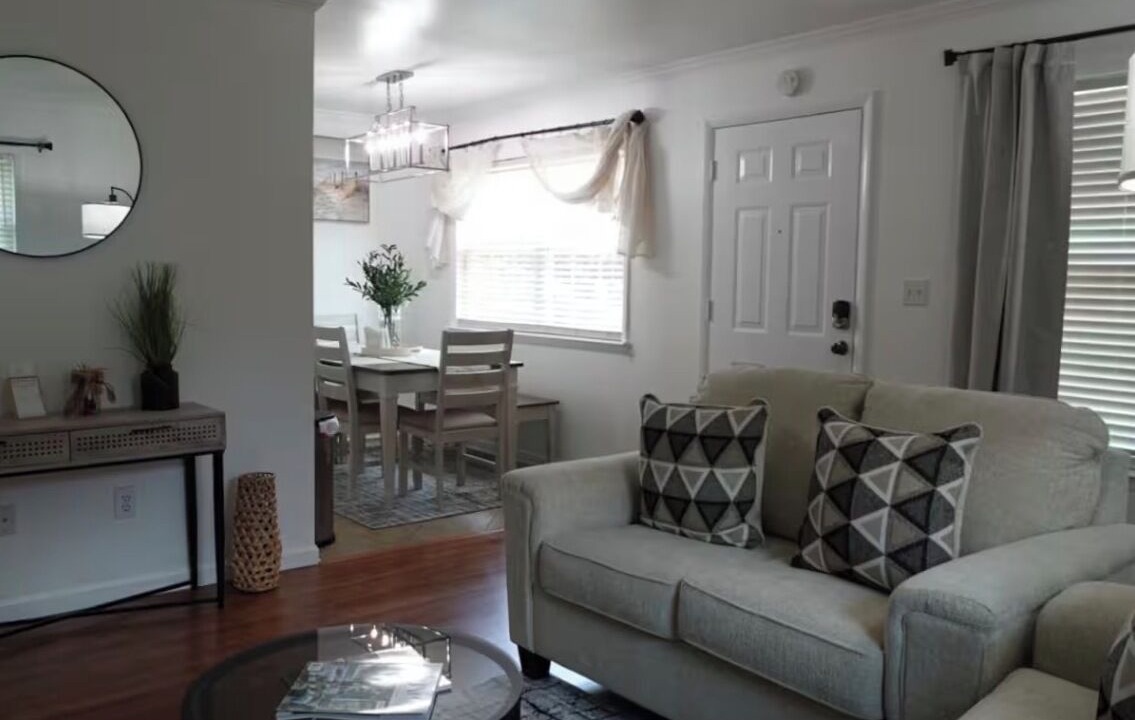 Photo of Livingroom in Warner Robins