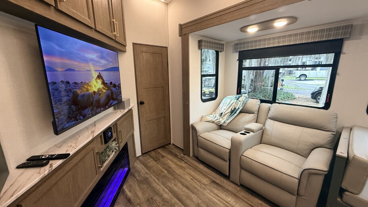 Photo of Livingroom in Orange Lake