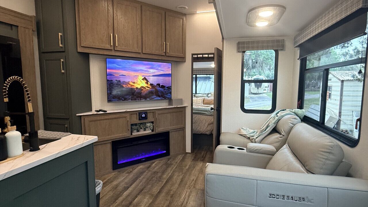 Photo of Livingroom in Orange Lake