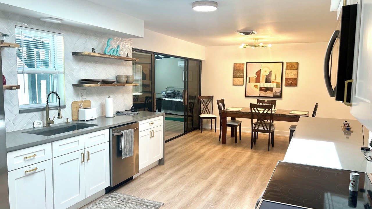 Photo of Kitchen in Warm Mineral Springs