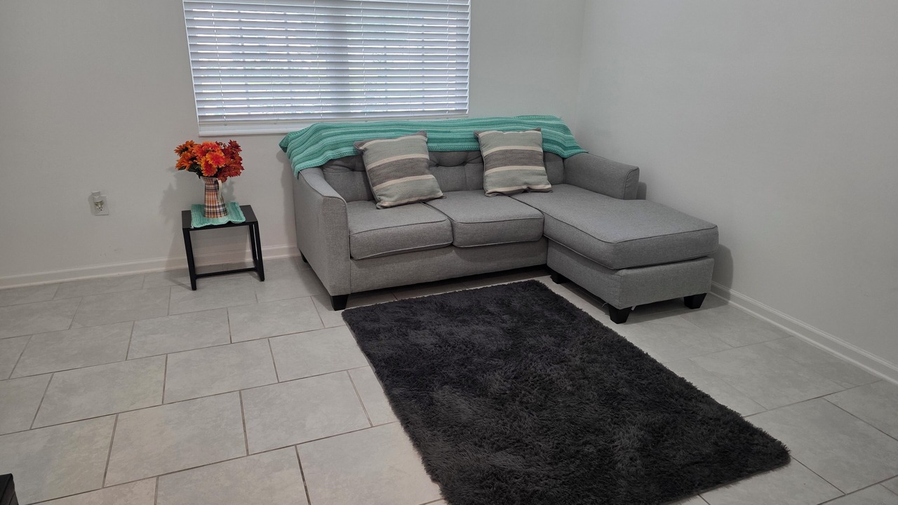 Photo of Livingroom in Deltona Lakes