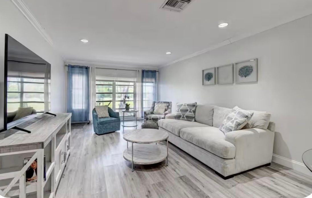 Photo of Livingroom in Jog Road