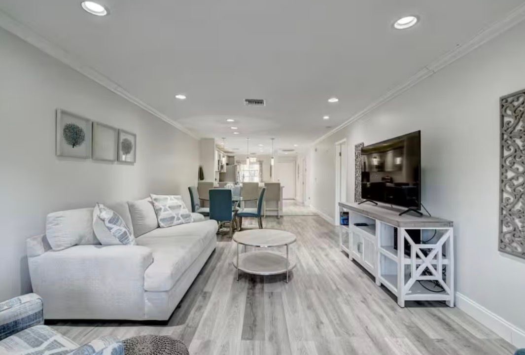 Photo of Livingroom in Jog Road