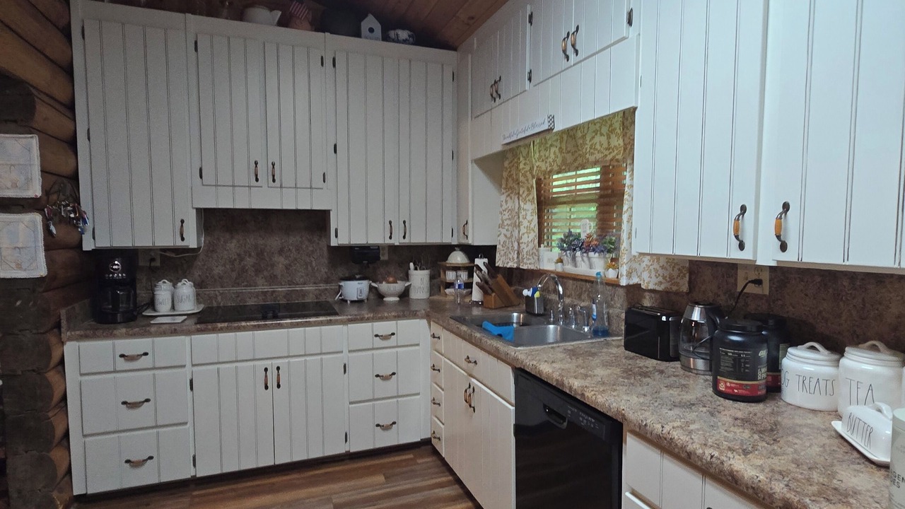 Photo of Kitchen in Pansey