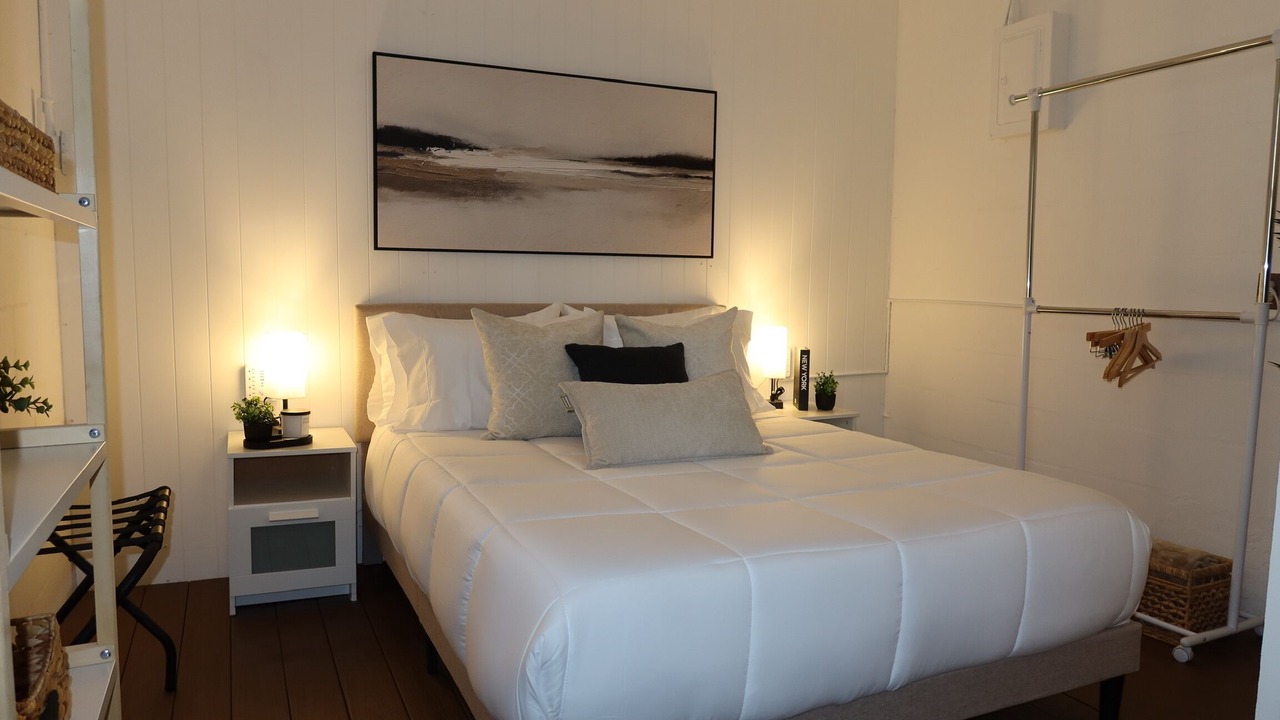 Photo of Bedroom in Palm River-Clair Mel