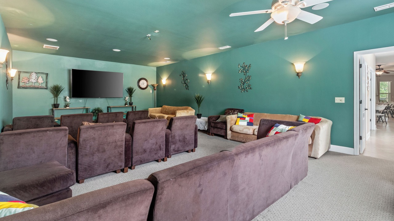 Photo of Livingroom in Monticello