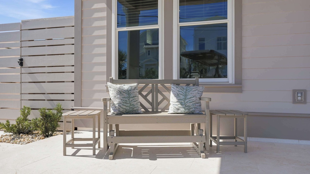 Photo of Patio Balcony in Hollywood Beach