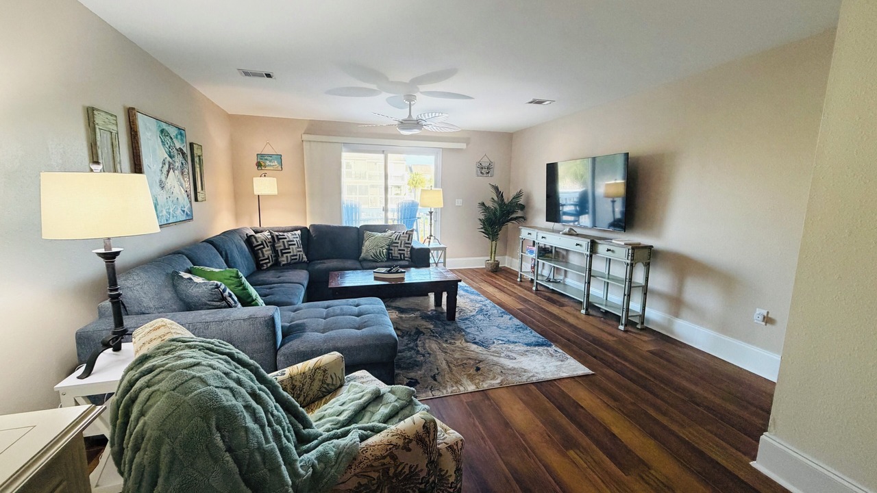 Photo of Livingroom in Port St. Joe