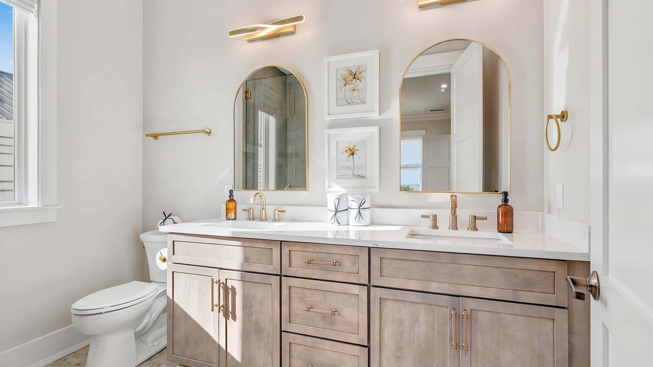 Photo of Bathroom in Laguna Beach