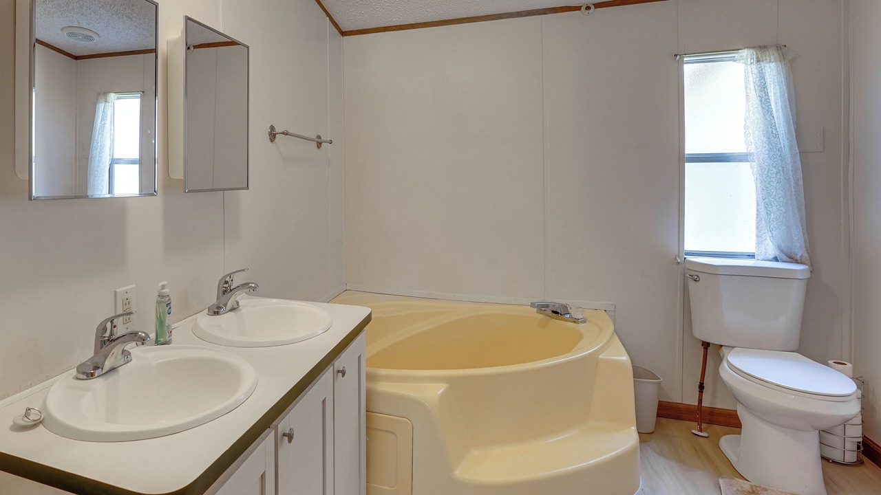 Photo of Bathroom in Fellowship