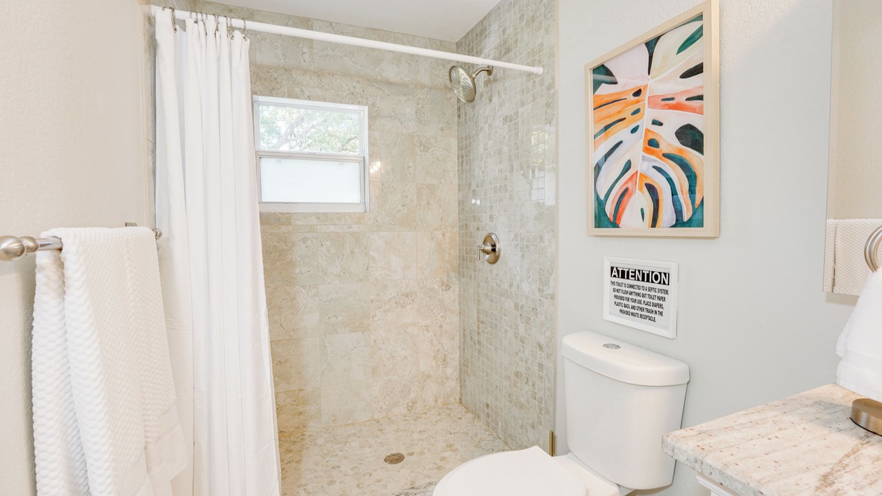 Photo of Bathroom in Lake Magdalene