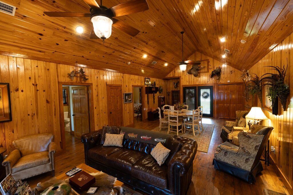 Photo of Livingroom in Fowlstown