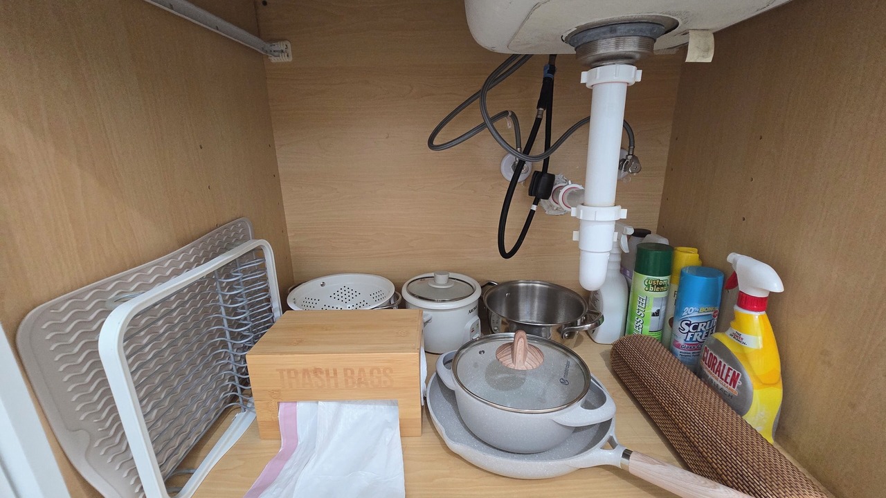 Photo of Bathroom in Carver City - Lincoln Gardens