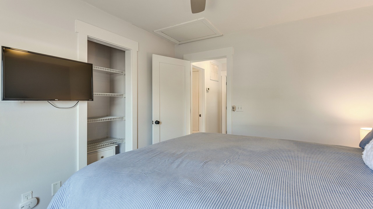 Photo of Bedroom in Gulfview Heights