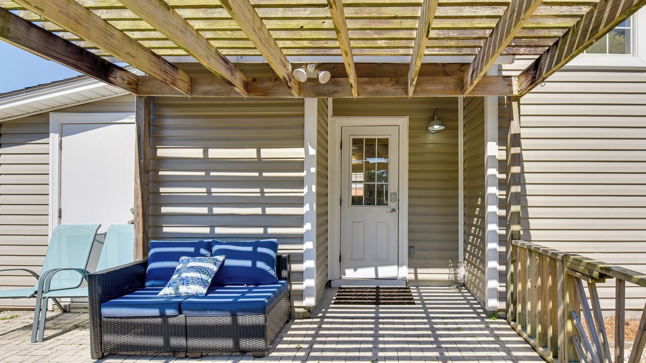 Photo of Patio Balcony in Gulfview Heights