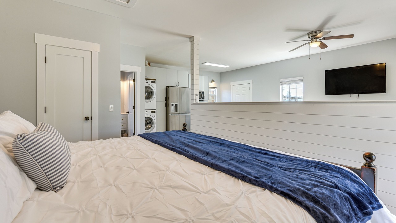 Photo of Bedroom in Gulfview Heights