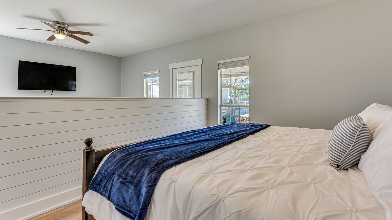 Photo of Bedroom in Gulfview Heights