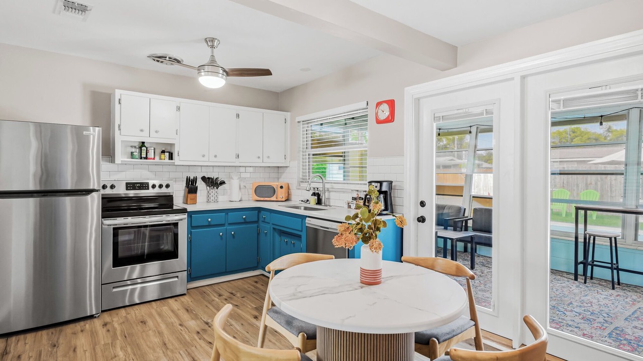 Photo of Kitchen in South Pinellas Community Council