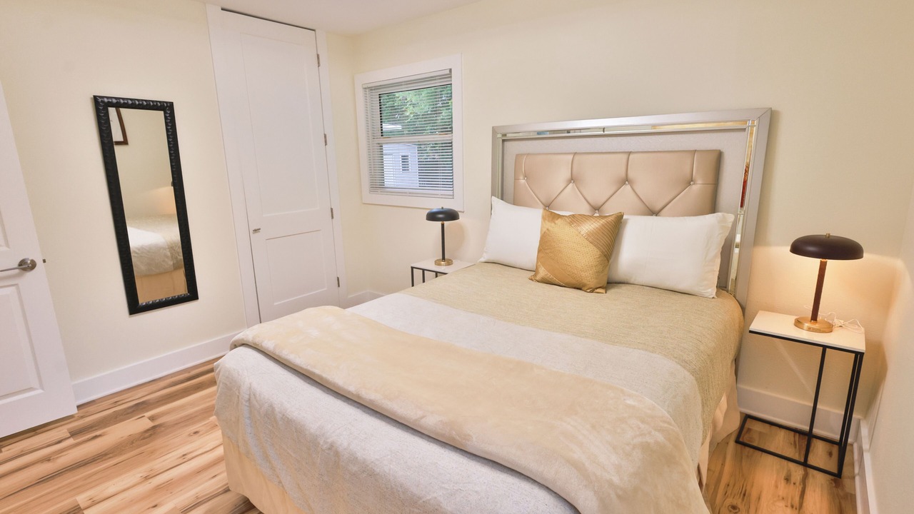 Photo of Bedroom in Scenic Heights