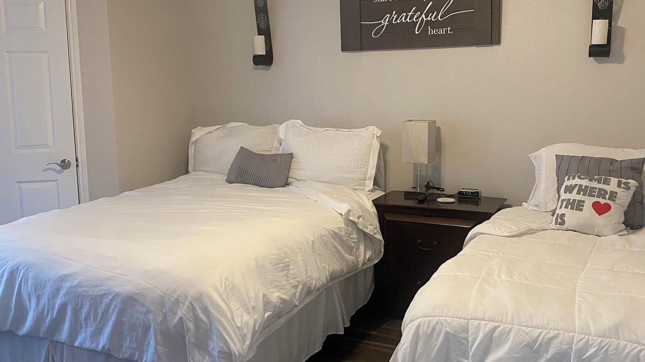 Photo of Bedroom in Bay Crest Park