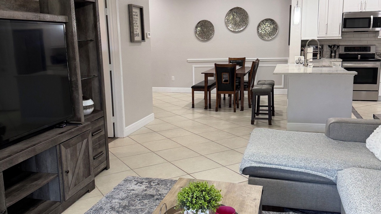 Photo of Livingroom in Bay Crest Park