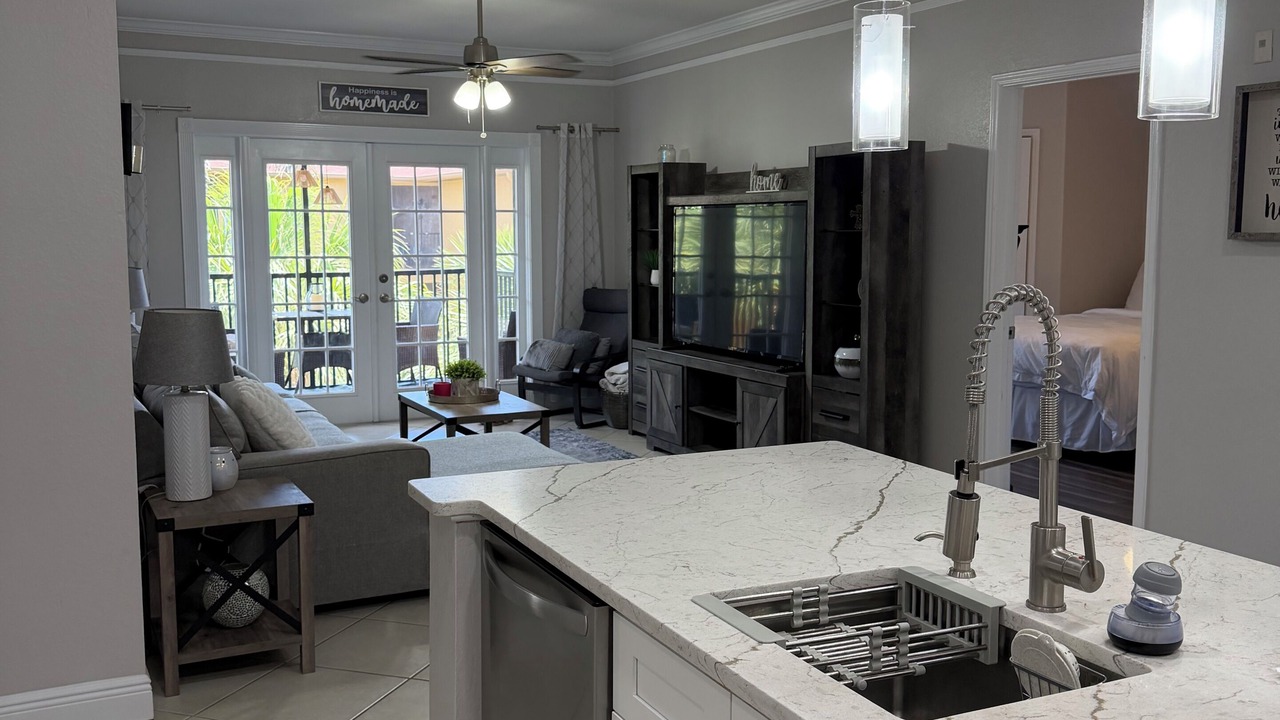 Photo of Livingroom in Bay Crest Park